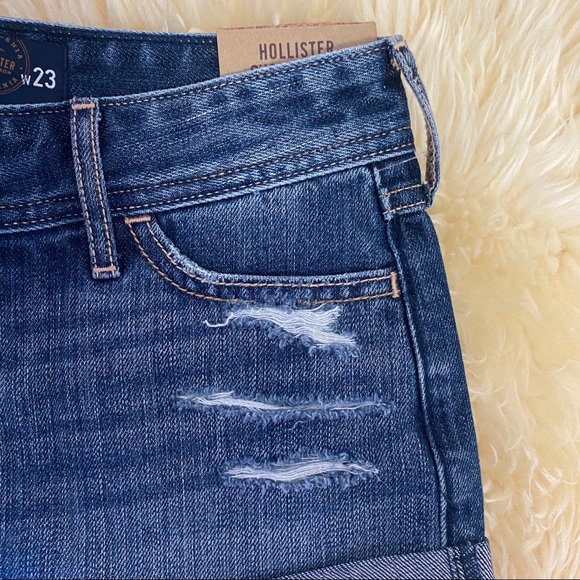 Hollister Low Rise Distressed Denim Short Shorts - Picture 3 of 7